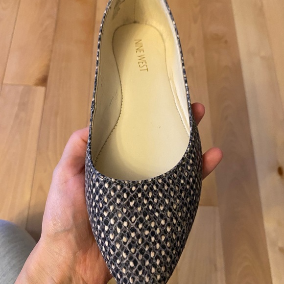 Beautiful Nine West flats - Picture 3 of 5